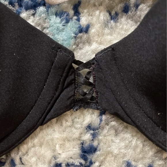 Victoria’s Secret Bra 32B - Picture 3 of 4
